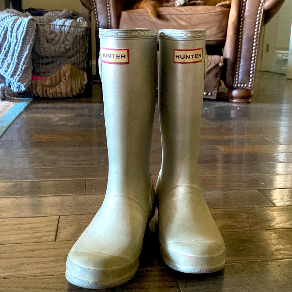 GUC Girls Silver hunter boots